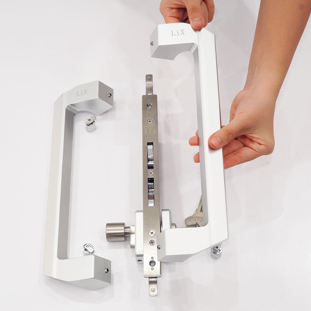 Khóa Cửa Lùa Lix-3