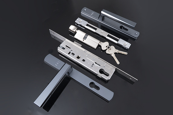 Báo Giá Khóa Tay Gạt Cửa nhôm Lix mới nhất 2025 – Đẹp, bền, cao cấp Bộ khóa tay gạt cửa nhôm kính đơn điểm