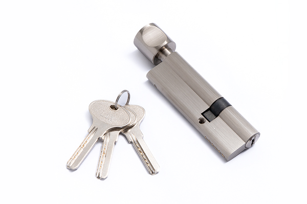 Báo Giá Khóa Tay Gạt Cửa nhôm Lix mới nhất 2025 – Đẹp, bền, cao cấp Lõi khóa mở trong