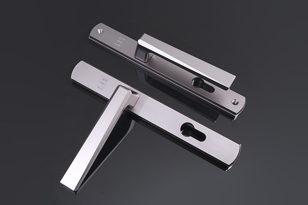 Báo Giá Khóa Tay Gạt Cửa nhôm Lix mới nhất 2025 – Đẹp, bền, cao cấp Tay nắm cửa đi màu Champange